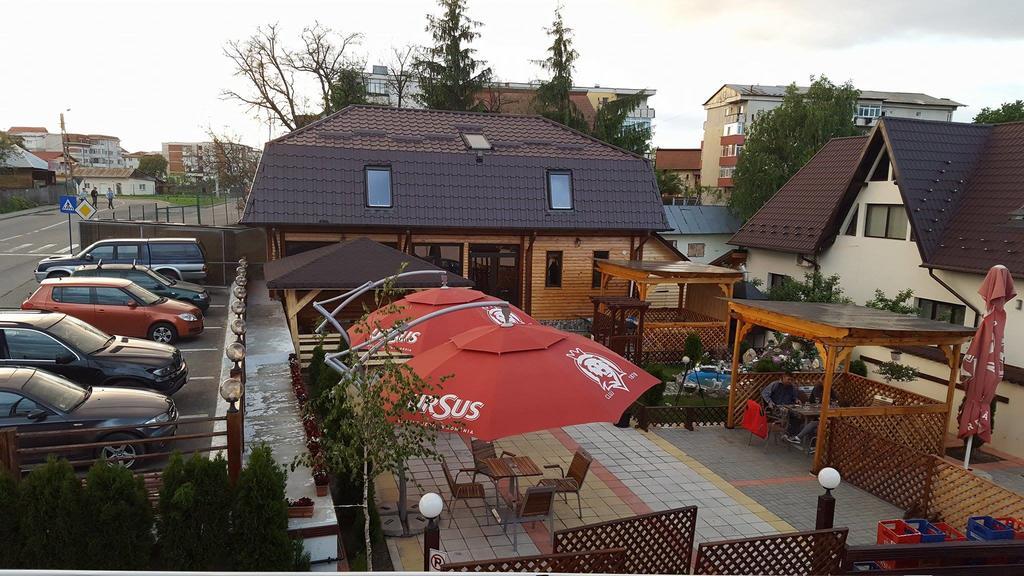 Pensiune Matrix Curtea De Arges Exterior photo